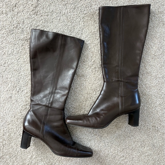 Michelle D Shoes - Vintage Michelle D Brown Leather Knee-High Boots